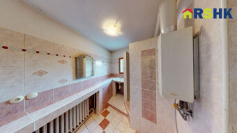 RD s 2 byty 3+1, garážemi, HK, ul. Zelená, pozemek... - 11