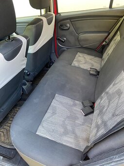 Dacia sandero - 11