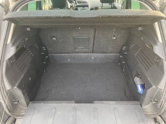 Peugeot 3008 1.6HDI - 11