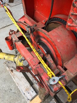 Naviják za traktor Fransgard V 4000 rohatka západka .. - 11