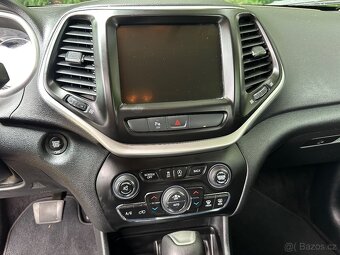 Jeep Cherokee 2,2 MultiJet 147 KW 4x4 NIGHT EAGLE - 11