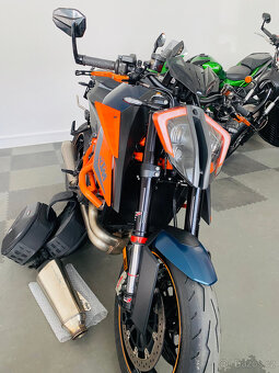 KTM 1290 Super Duke R = TOP STAV / TOP VÝBAVA - 11