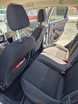 Ford Focus Combi 1.0 Ecoboost motor KO - 11
