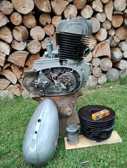 Prodám motor po GO na motocykl Jawa 250/559 panelka - 11