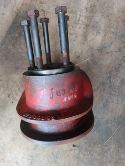 KUHN 280 SHRNOVAČ -- ruzné   díly - 11