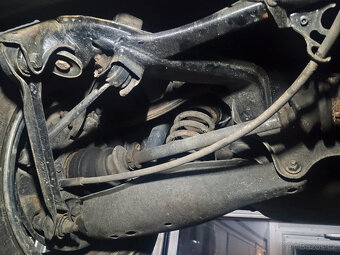 Mercedes-Benz W124 - 11