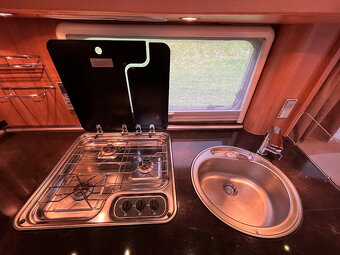 Hymer Nova 545 AUT. MOVER, KLIMA, PŘEDSTAN LUXUSNÍ KARAVAN - 11