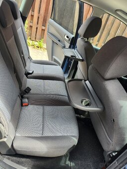 Ford Focus C Max 1.majitel 85.000km najeto servisní knížka - 11