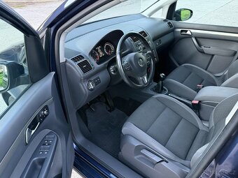 Volkswagen Touran 1,6 TDi HighLine BlueMotion - 11