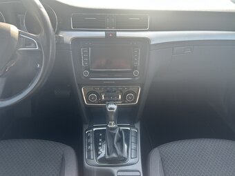 Škoda Superb 2.0 TDi 103kW serviska - 11