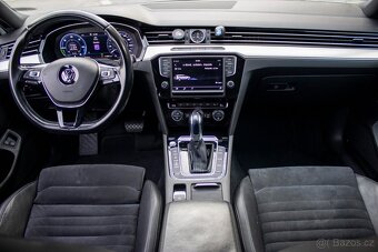 Volkswagen Passat Variant 1.4 GTE / AJ NA SPLÁTKY / PROTIÚČE - 11