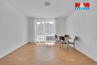 Pronájem bytu 1+kk v Pardubicích, ul. Dubová - 11