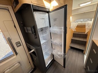 ADRIA MATRIX 670 SL, EDICE 60Y, 5. míst, polointegra - 11