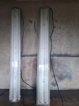 Prodám novou izolaci pod plovoucí podlahu,nové zářivky atd. - 11