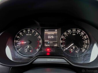 Škoda Octavia Combi 2.0 TDI Ambition - 11