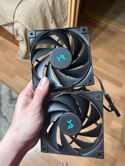 Fractal pop mini 2x deepcool ventilátory - 11