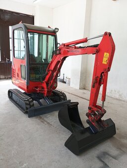 Minibagr Takeuchi TB 016 roztahovací podvozek - 11