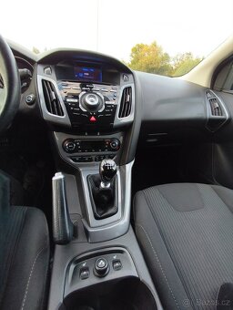 Ford Focus 2012 Titanium - 11