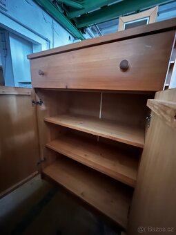Komoda - 11