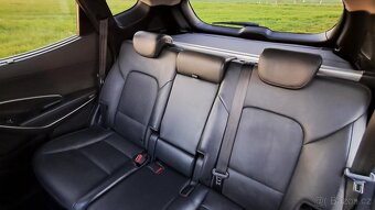 Hyundai Santa Fe 2015 max výbava 113tkm top stav 165kw 8pneu - 11