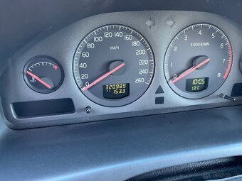 Volvo v70 2.4t 147kw LPG - 11