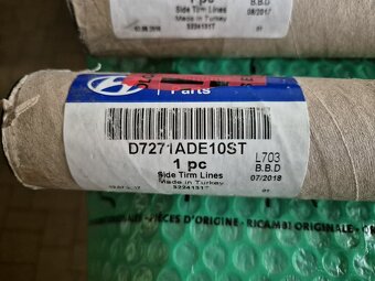 boční dekorativní a ochranné lišty dveří , broušená ocel Hyu - 11