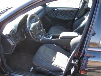 Mercedes-Benz W203 C 220 CDI Avantgarde - 11