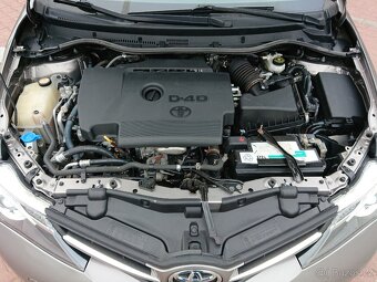 Toyota Auris 2.0 D-4D Active 12/2013 - 11