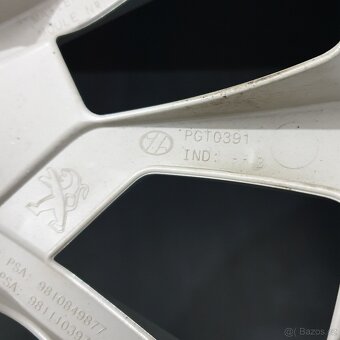 Poklice Peugeot 17" ORIGINÁLNÍ č. A15 - 11