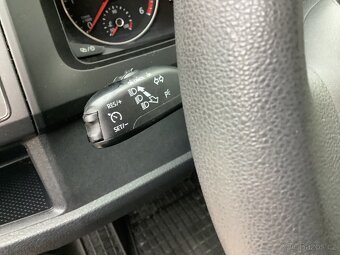 VW T6 Transporter, 8 míst,tažné - 11
