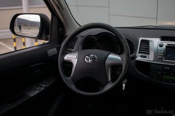 Toyota Hilux DC 3.0 I D-4D Sol A/T REZERVOVANÉ - 11