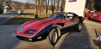 Prodám CHEVROLET CORVETTE C3 Stingray 1974 MANUAL - 11