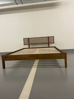 Dvoulůžková postel + matrace 160x200 cm - 11
