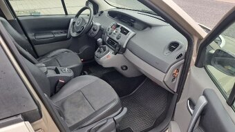 Renault Grand Scénic - 11
