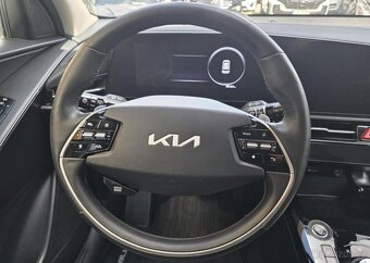 Kia Niro 1.MAJ.-150kW-64,8kWH-ZÁRUKA - 11