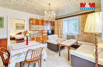 Prodej bytu 2+1, 77 m², Ostrov, ul. Komenského - 11