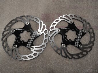 Brzdové kotoučů uchycení 6 děr a centralok.1 - 11