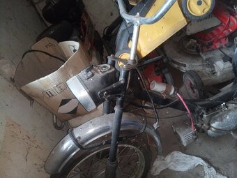 Jawa 50 mustang 1978 soubor dílů - 11