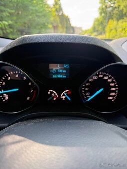 Ford Kuga 1,5 - 11
