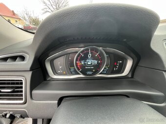 Volvo V70 3 facelift D3 - 11