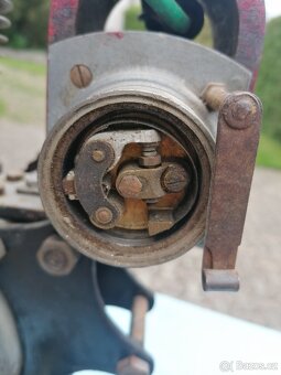 Švýcarský motor Zurcher 250 - 11