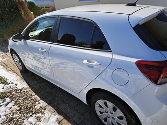 Kia Rio - 11
