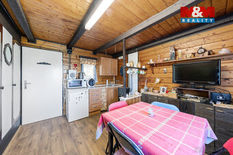 Prodej chaty v Malých Žernosekách - 11