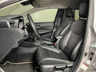 Toyota Corolla 1.8i Hybrid, r. 2020, 103t.km, výbava, servis - 11