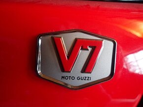 MOTO GUZZI  V7  Stone  Corsa  E5 - 11
