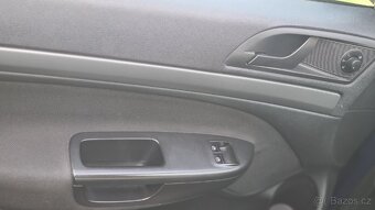 Škoda Octavia 1.6 MPi Tour 12/2010 CZ - 11