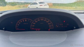 Toyota Yaris - 11