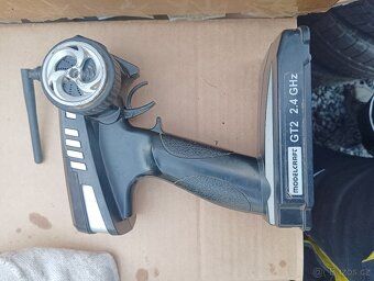 RC auto 1/8 - 11