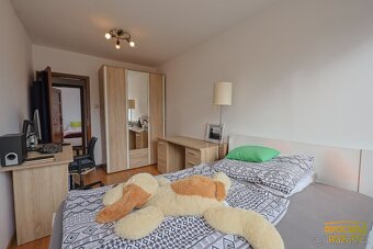 Byt 3+1 s balkónem do klidného vnitrobloku - 11