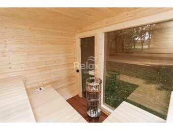 Finská sauna LUX MINI sauna o rozměrech 245×300 - 11